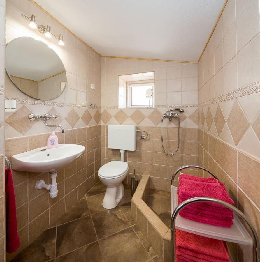 House Vesna Kupinova Villa Милна Екстериор снимка